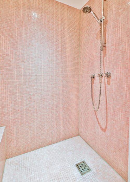 modern-shower-stall-2025-02-10-09-20-32-utc